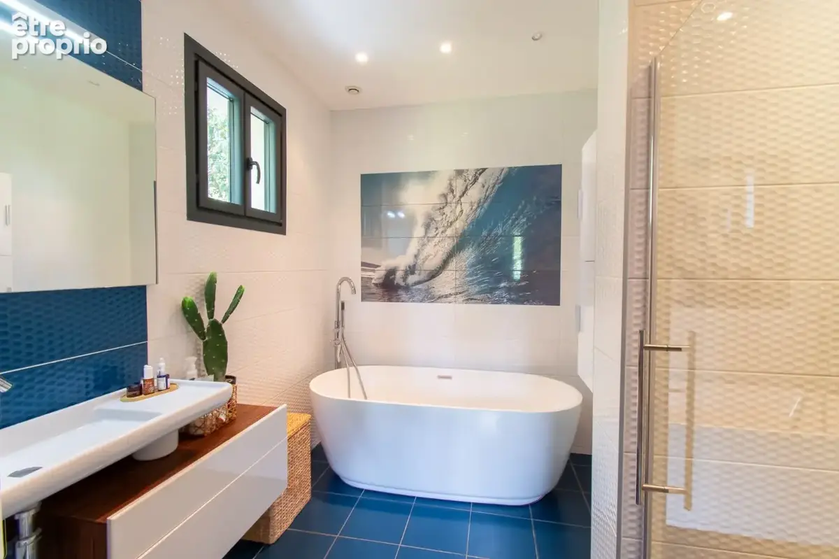 Bas Saint-Clair  Villa d'exception avec vue mer, piscine et prestations haut de gamme - photo 8