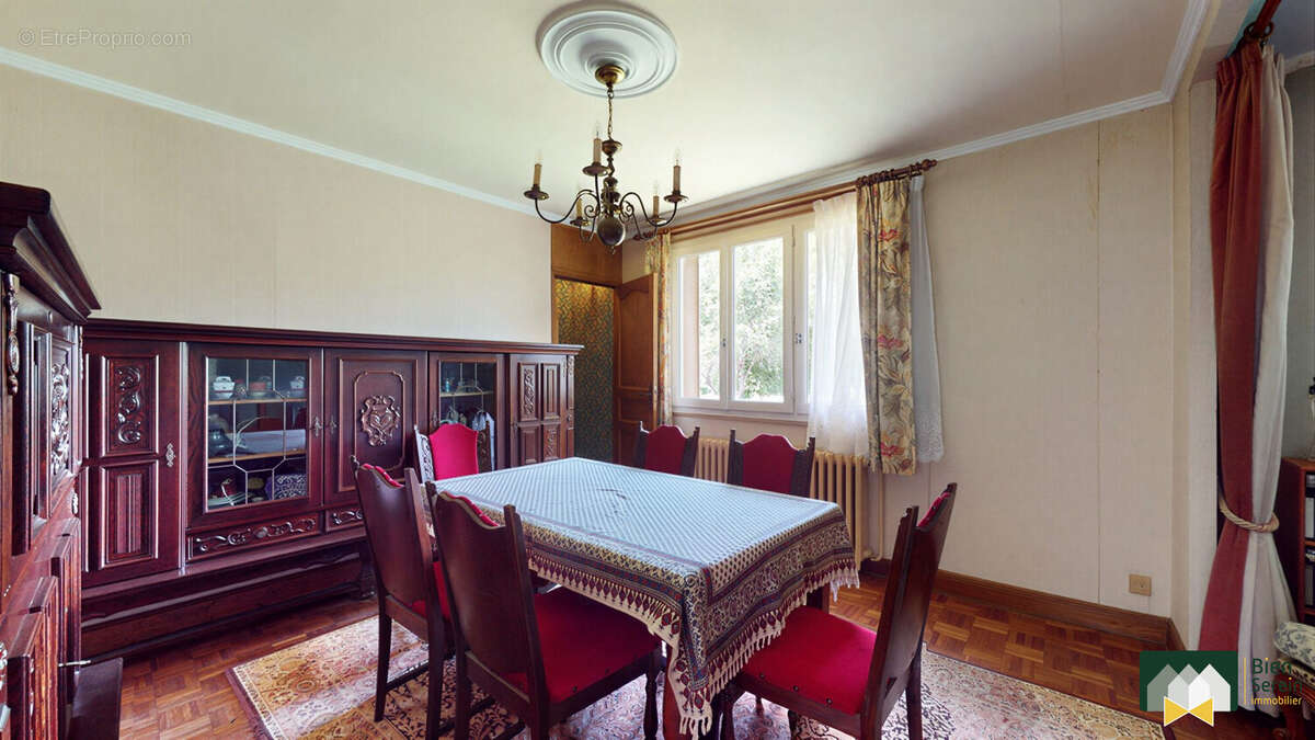 Maison à CHAMPHOL
