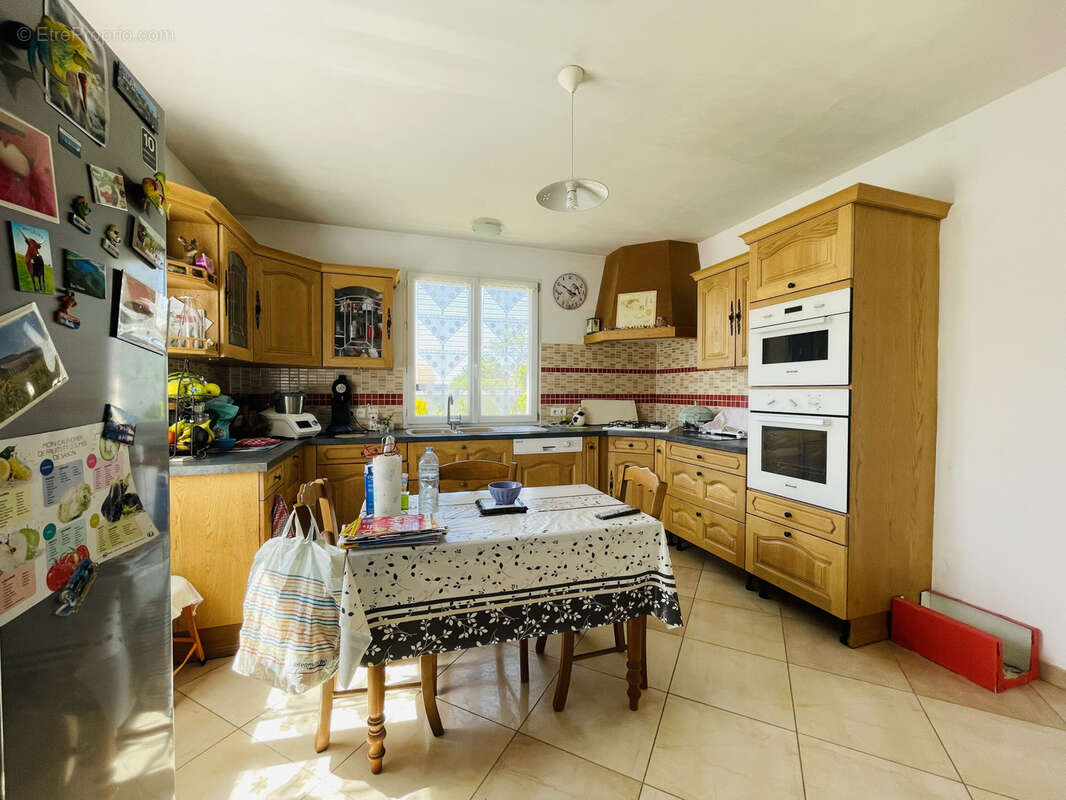 Maison à TERRASSON-LAVILLEDIEU