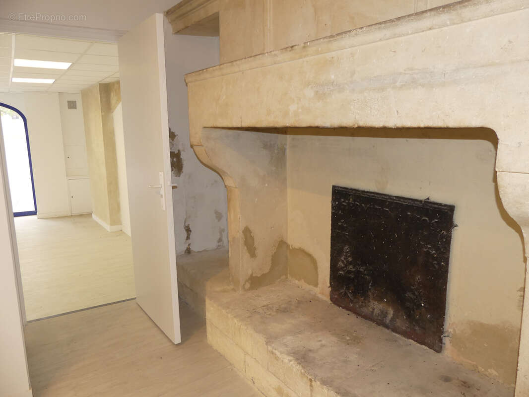 Appartement à FONTVIEILLE