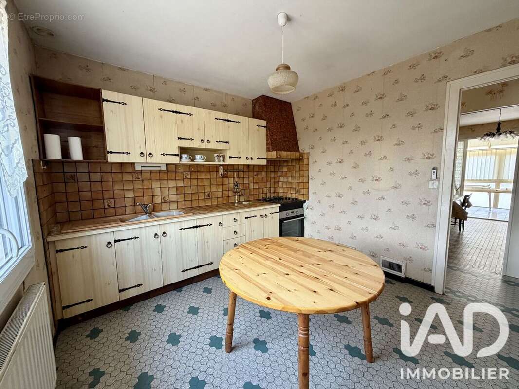 Maison 104 m² à Le Tallud  - photo 8