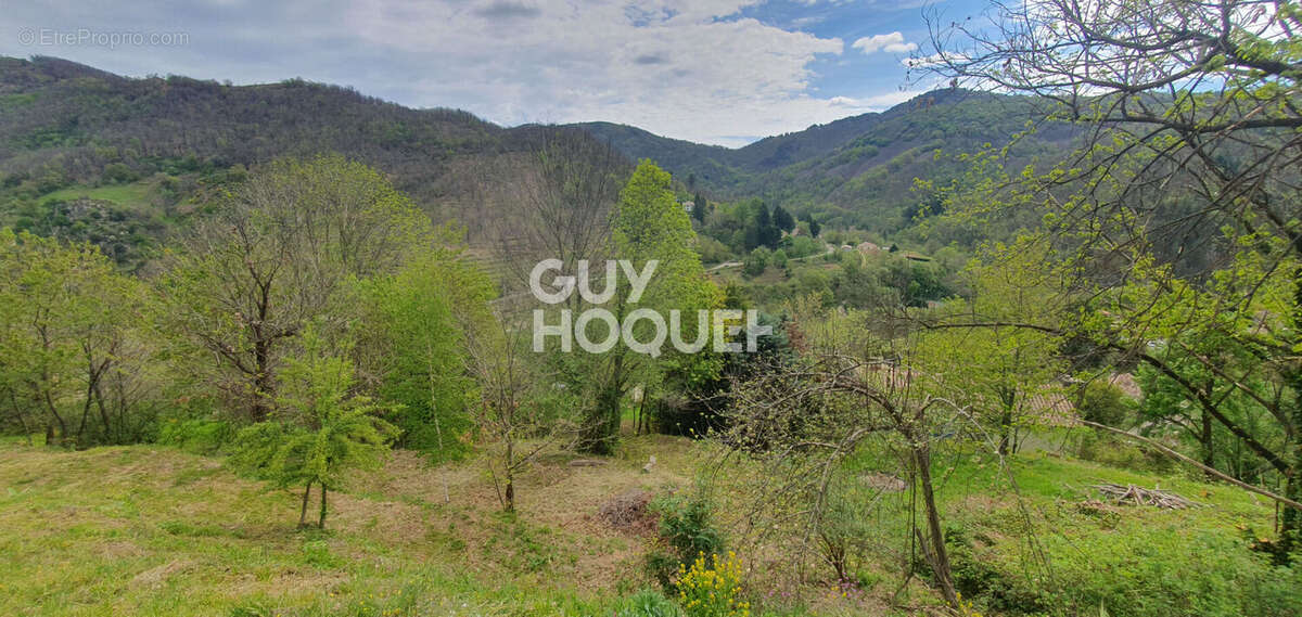 Terrain constructible de 1270m² à Antraigues sur Volane - photo 2
