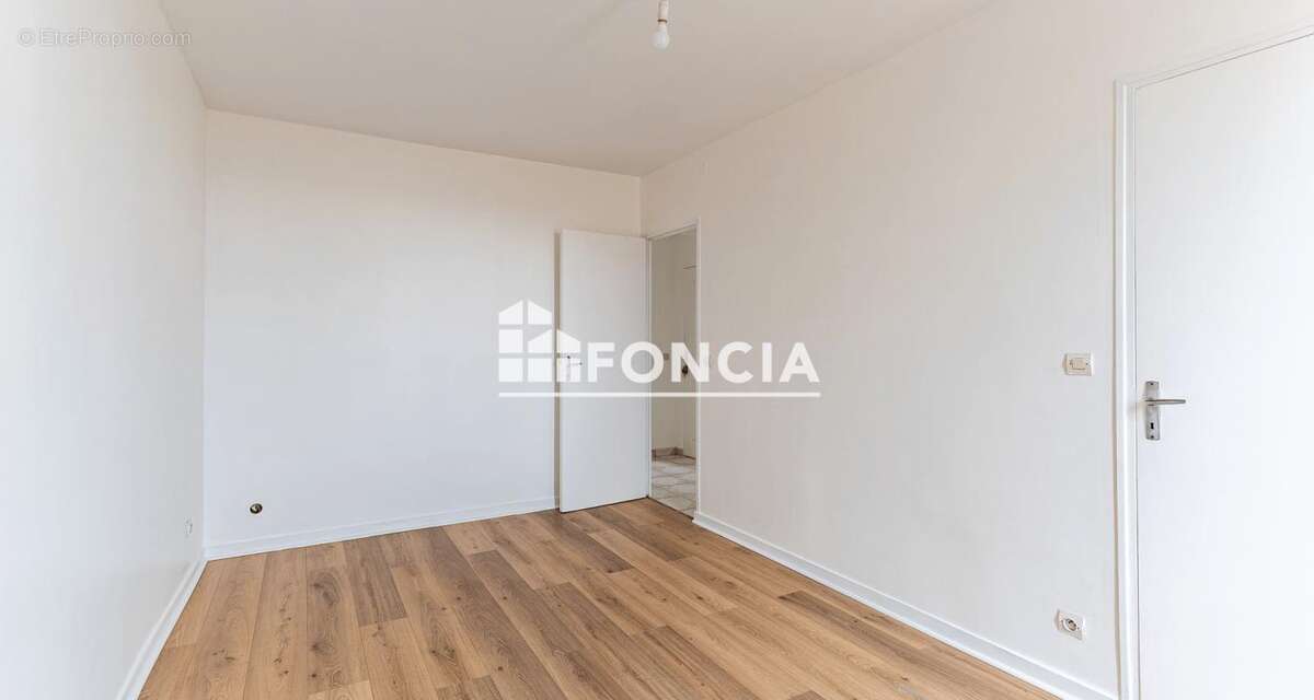 Appartement à ROSNY-SOUS-BOIS