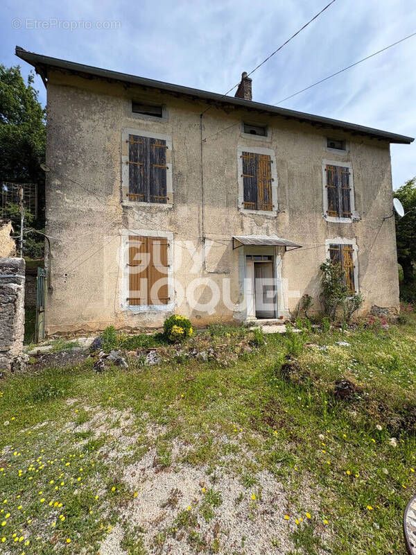 Maison à COULEVON
