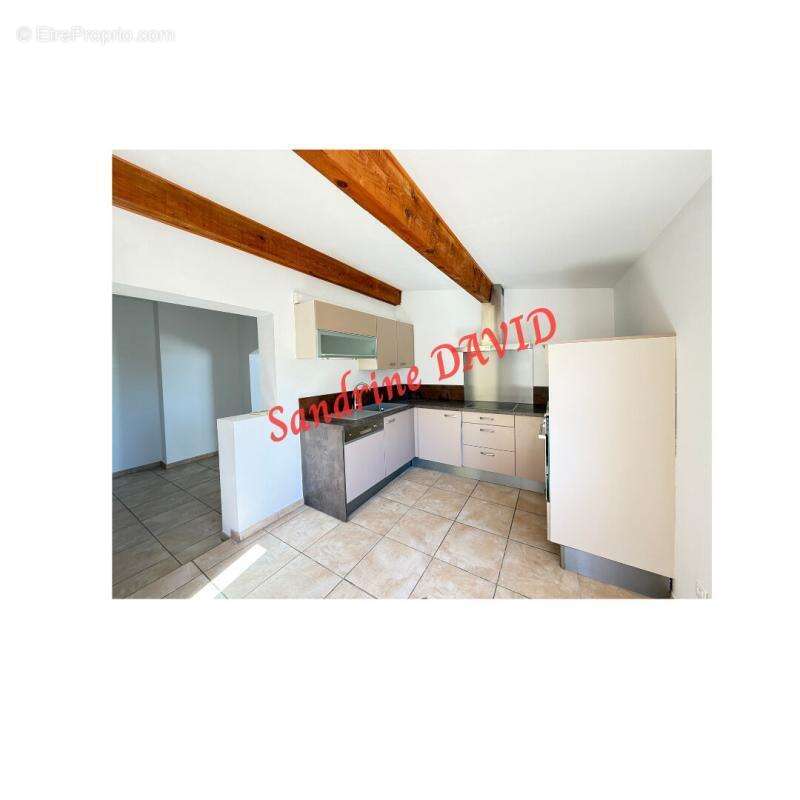 Appartement à PORT-SAINT-LOUIS-DU-RHONE