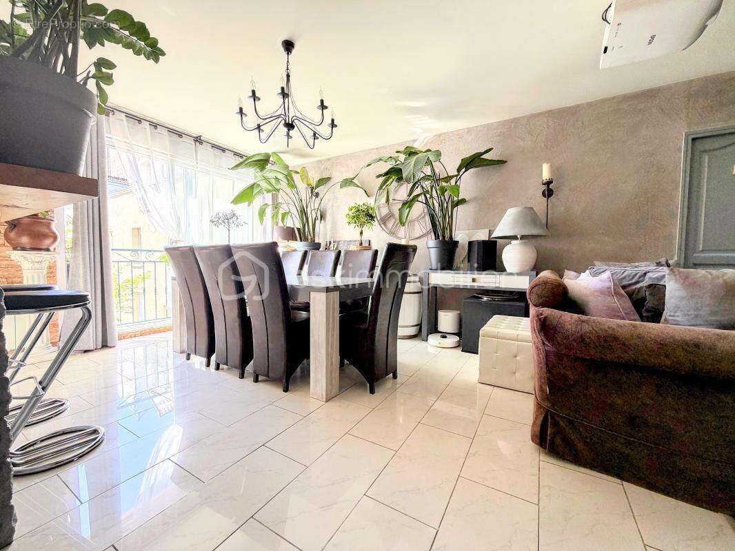 Un Duplex d'Exception au Cœur de Reims : Confort, Sécurité et Modernité ! - photo 4