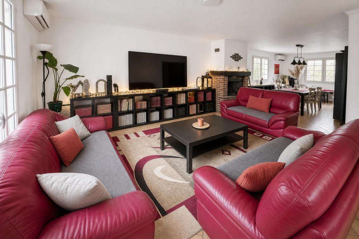 Maison spacieuse de 240 m² à Vesly - photo 4