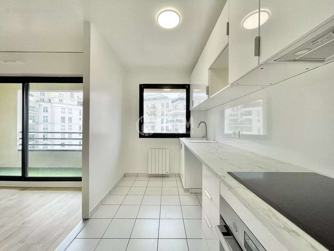 Appartement à COURBEVOIE