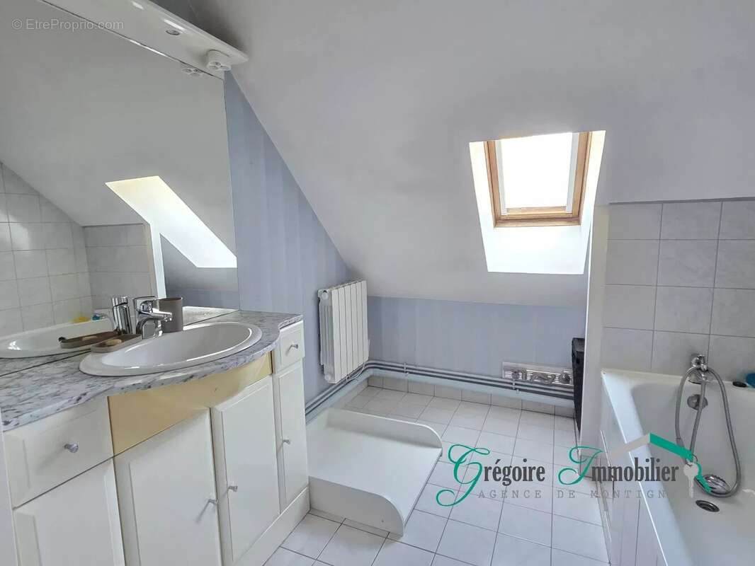 Maison à LA GENEVRAYE