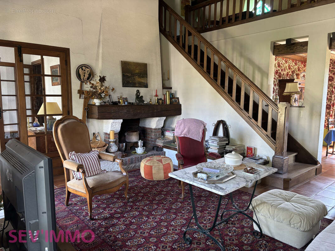 Belle maison de construction traditionnelle - photo 9