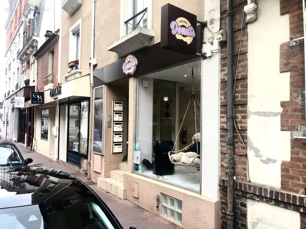 Commerce à ENGHIEN-LES-BAINS