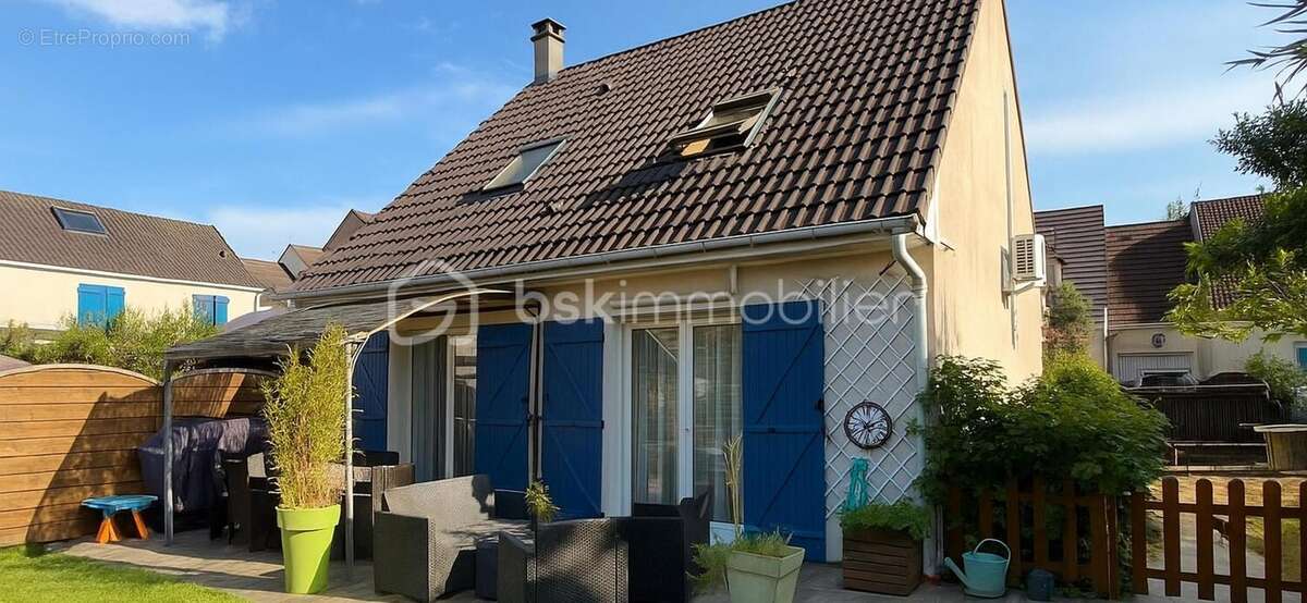 Maison à PONTAULT-COMBAULT