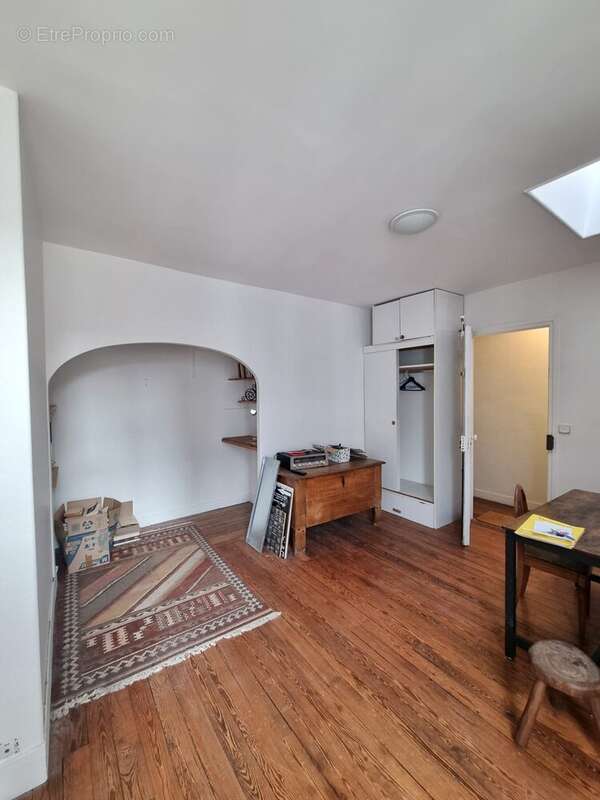 Appartement à PARIS-14E