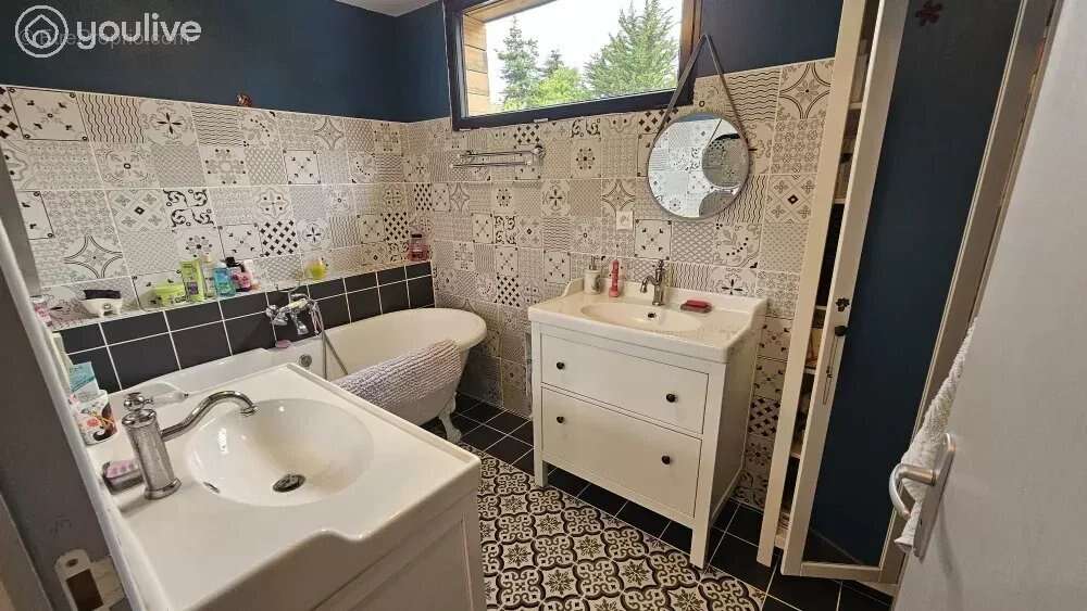 Maison contemporaine de 7 pièces à Pléguien, 185 m² - photo 4