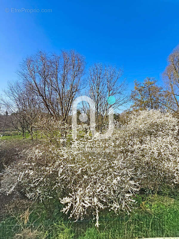 Appartement à VILLENEUVE-LA-GARENNE