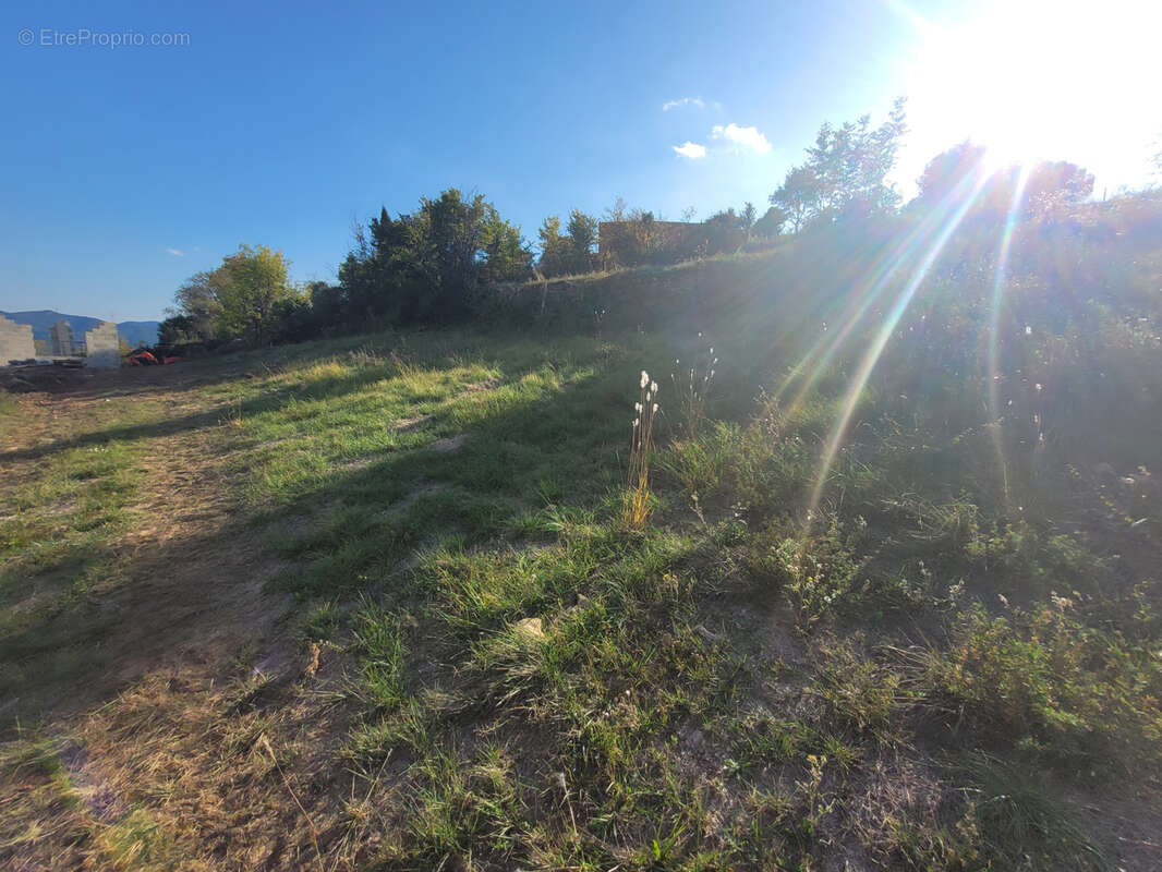 Terrain à LE PRADAL