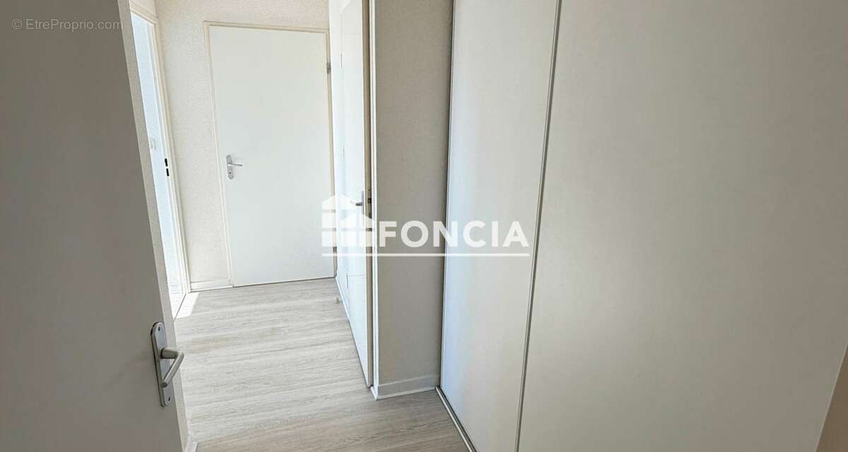 Appartement à MONTIGNY-EN-GOHELLE