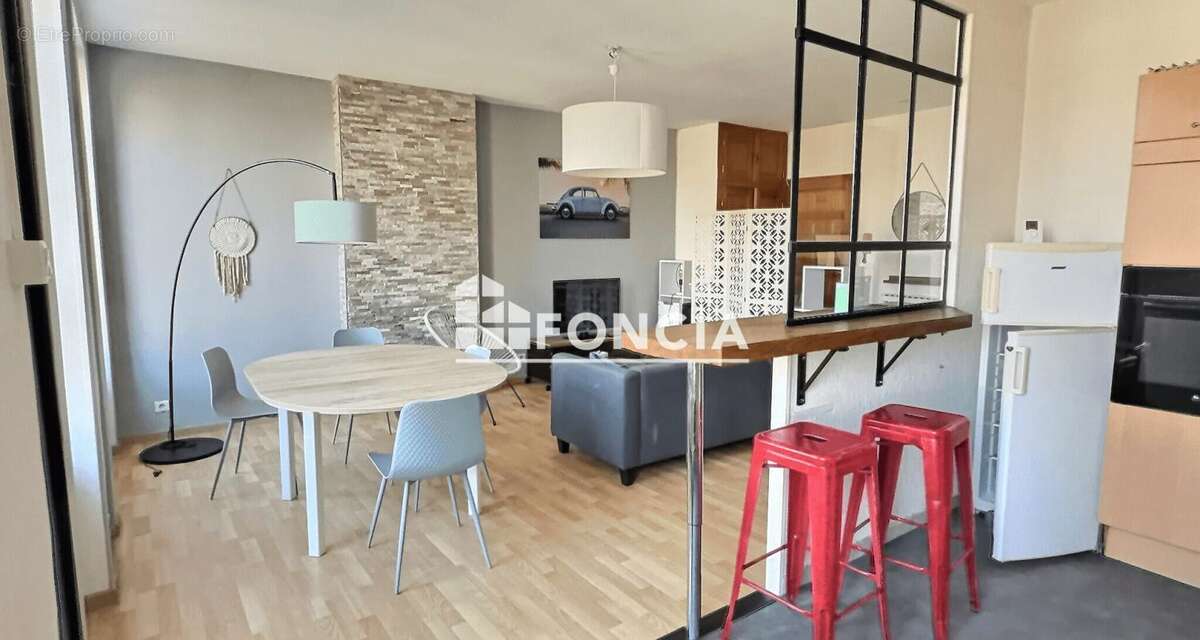 Appartement à SAINT-ETIENNE