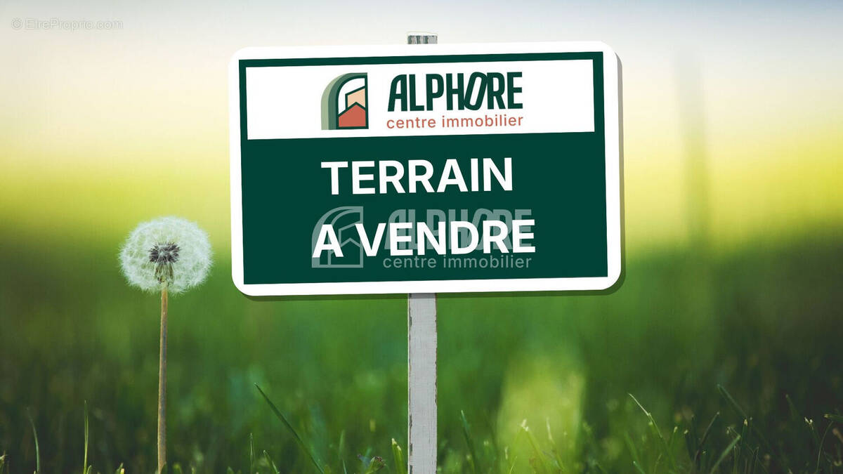 Terrain à SAINT-JOACHIM