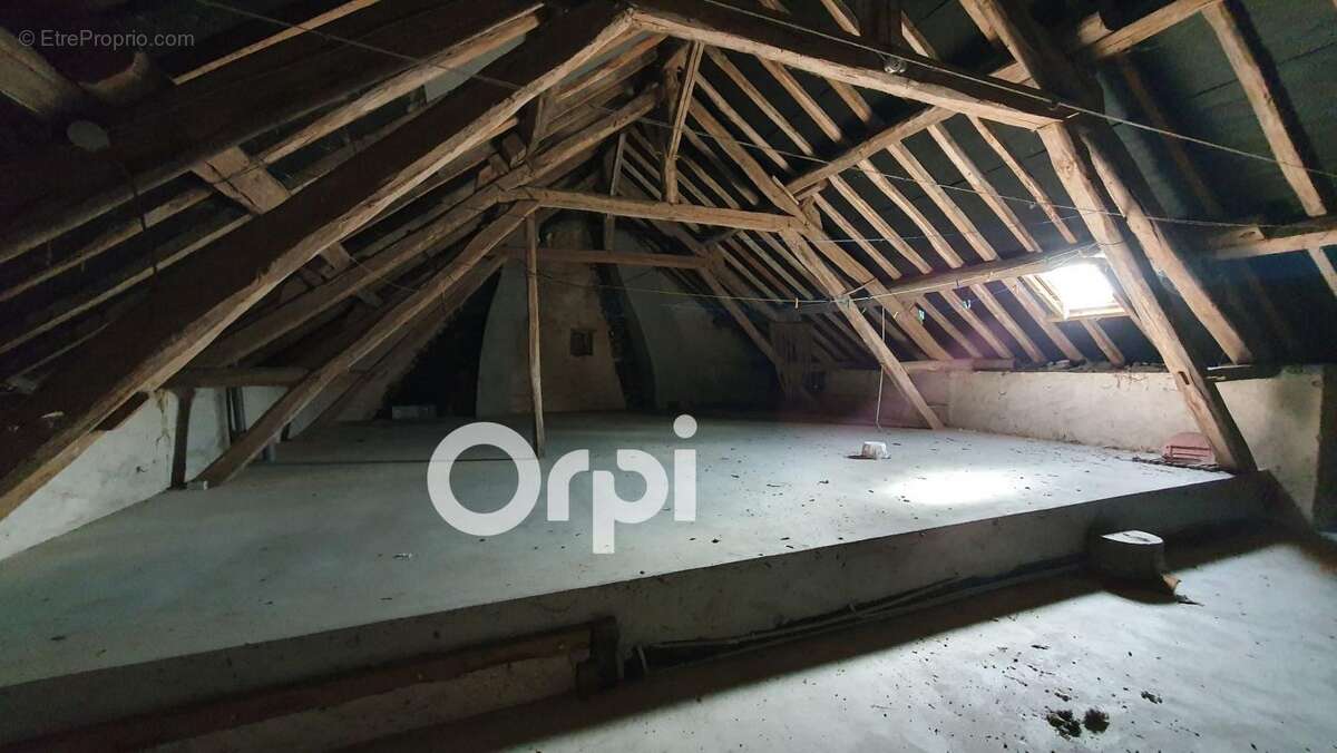 Maison à SAINT-HILAIRE-LES-ANDRESIS