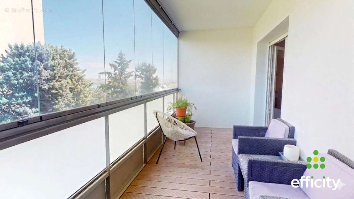 Appartement à LA MULATIERE
