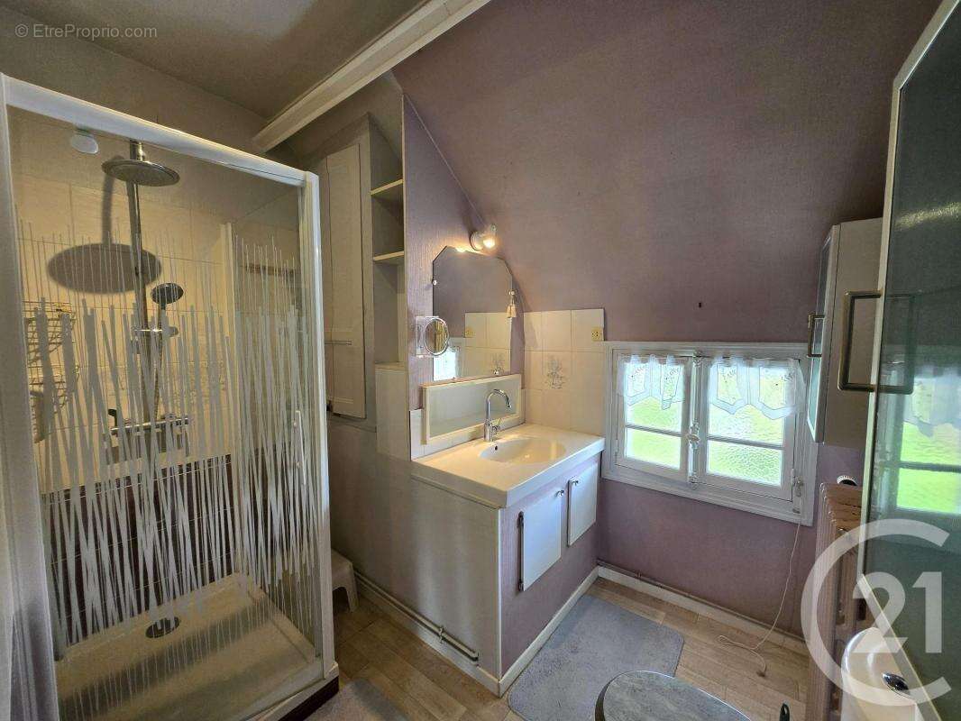 Maison à PONT-SAINTE-MAXENCE