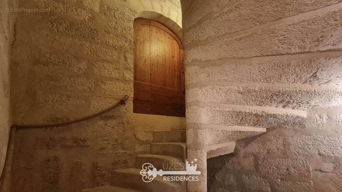 Appartement à UZES