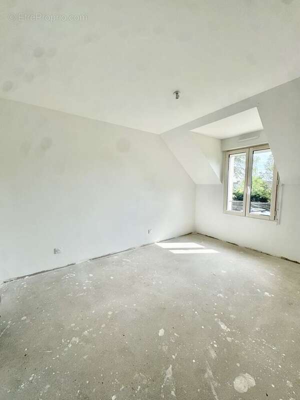 Maison à SAINT-PRIX