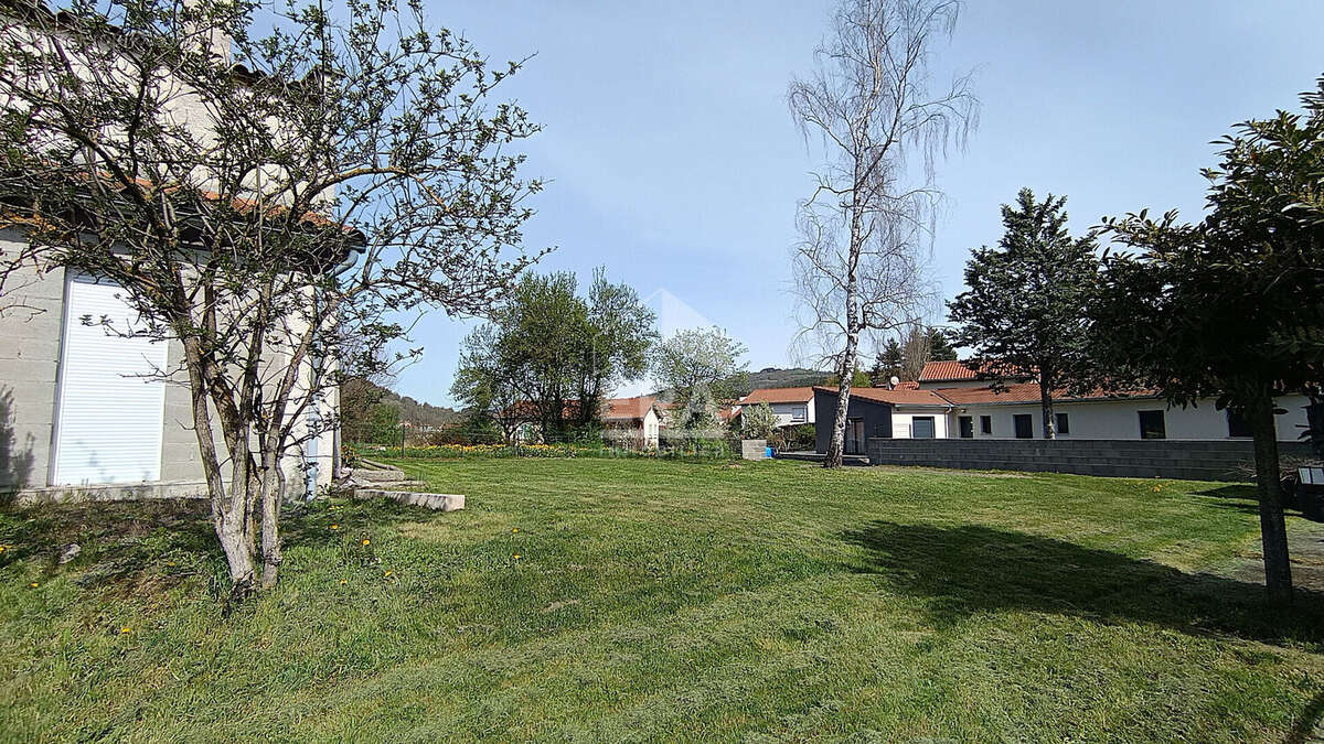 Appartement à SAINT-GERMAIN-LAPRADE