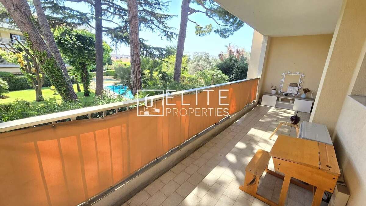 Appartement à LE CANNET