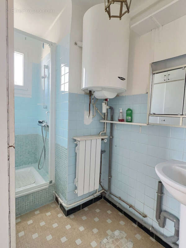 Appartement à MARSEILLE-5E