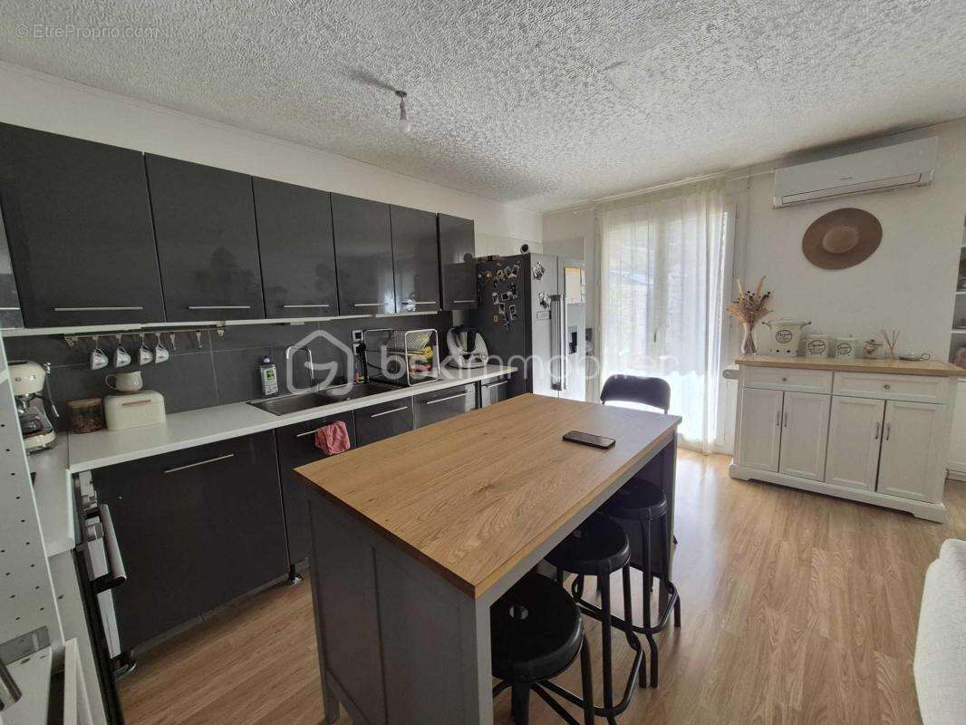 Maison à LA CRAU