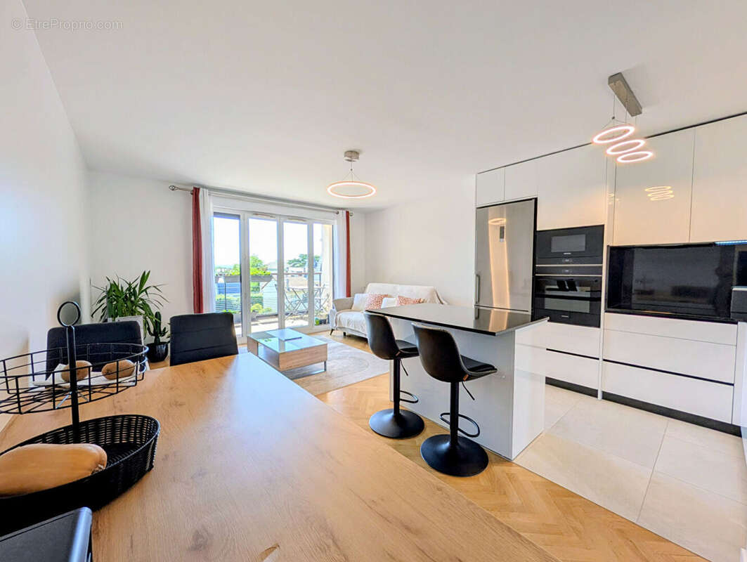 Appartement à SARTROUVILLE