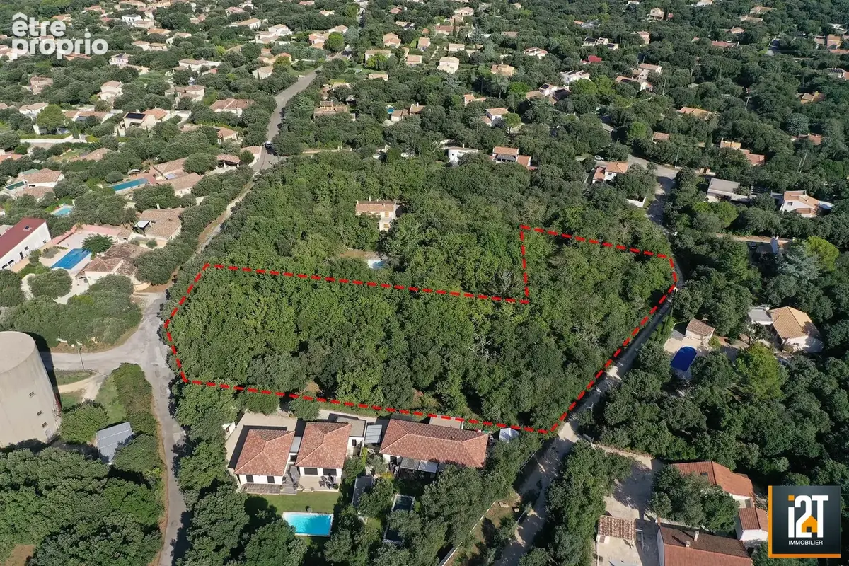 Terrain 1200 m² à Saint-Siffret  - photo 2