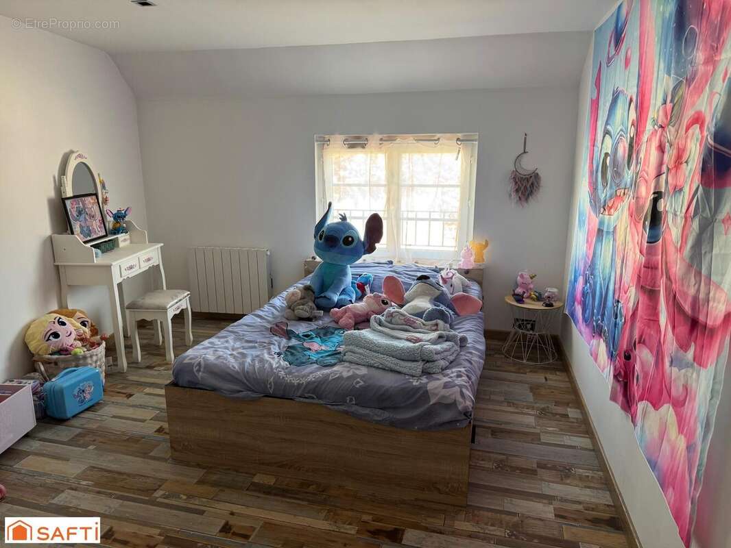 Maison 111 m² à Vendeuil-Caply  - photo 6