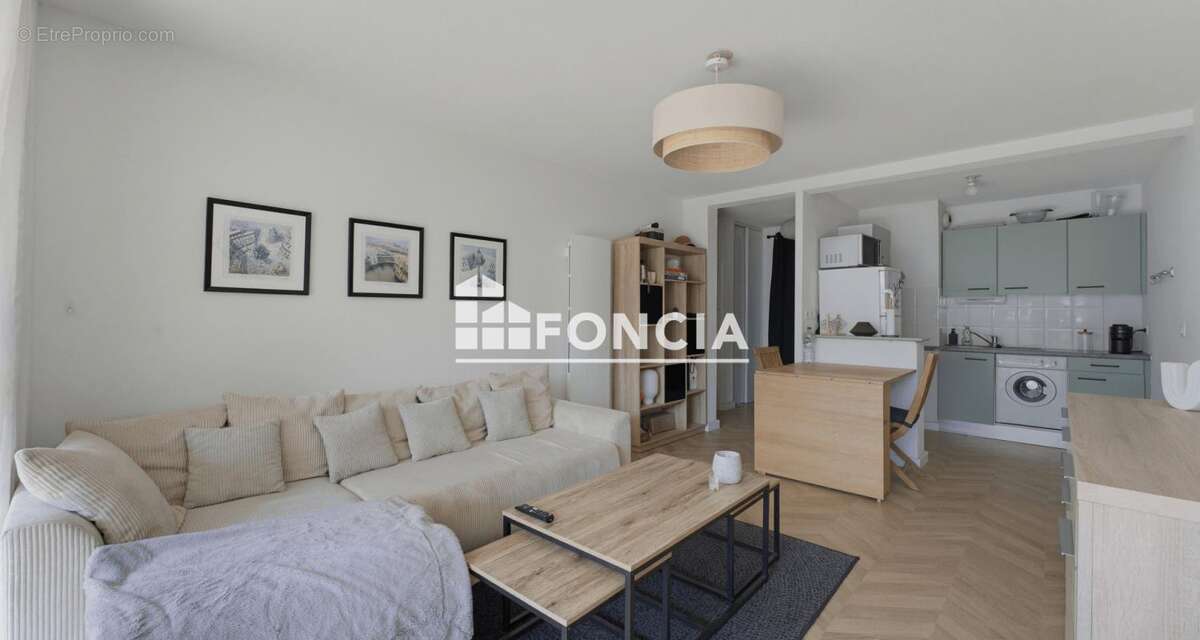 Appartement à BORDEAUX