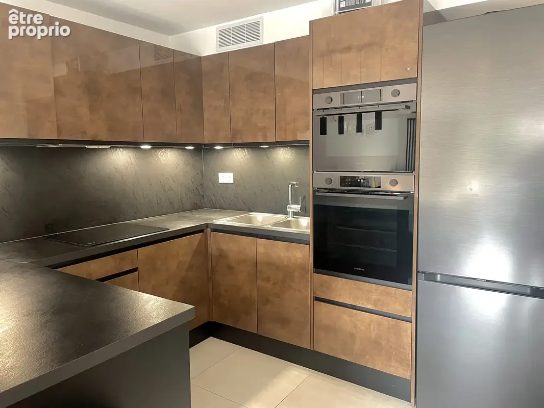 Appartement 2 pièces 50 m² à vendre à Marseille-8e (13008) - photo 5