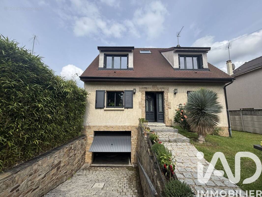 Photo 1 - Maison à NOISY-LE-GRAND