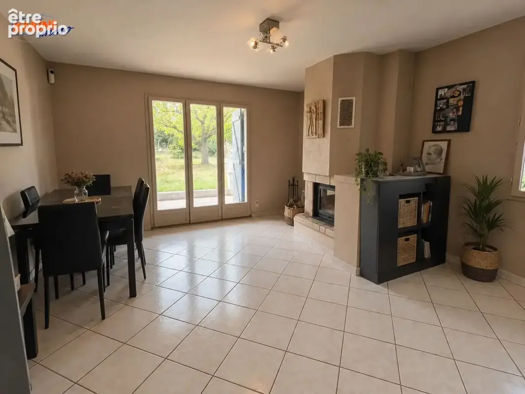 Maison 5 pièces 105 m² à vendre à Cailloux-Sur-Fontaines (69270) - photo 3