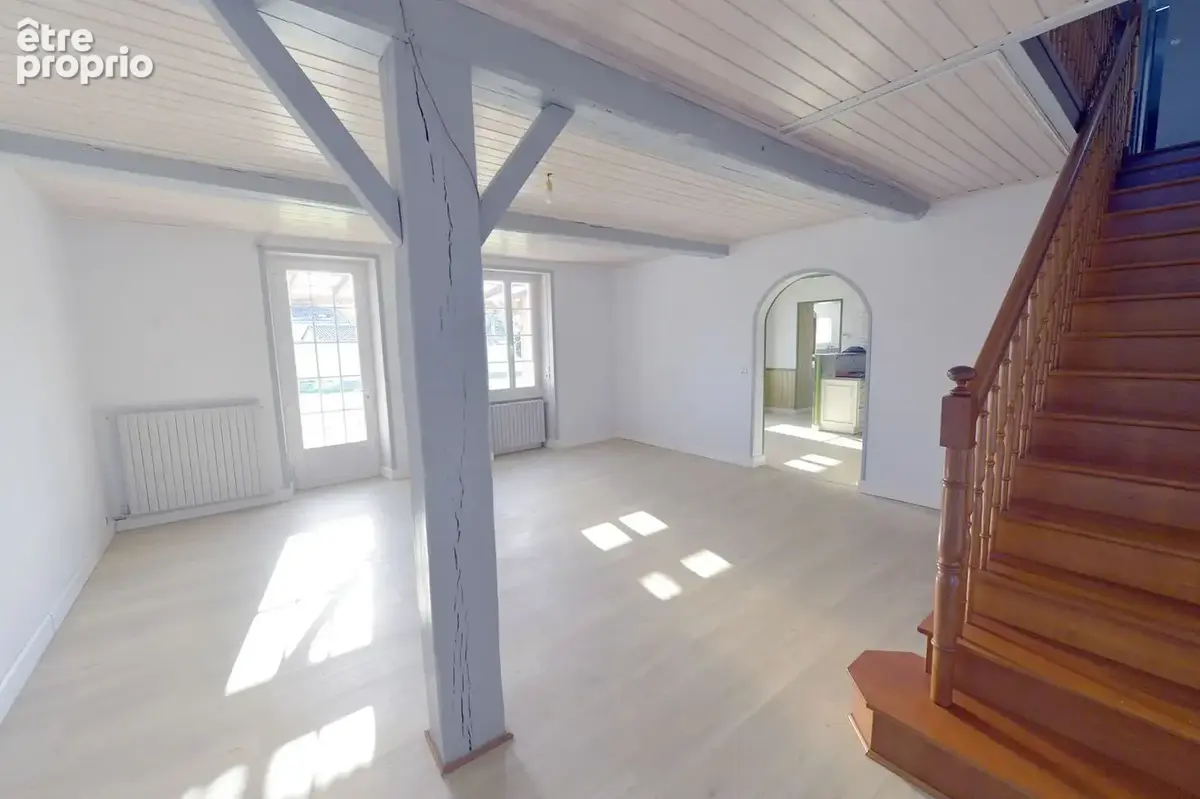 Maison 8 pièces 190 m² à vendre à Corme-Ecluse (17600) - photo 2