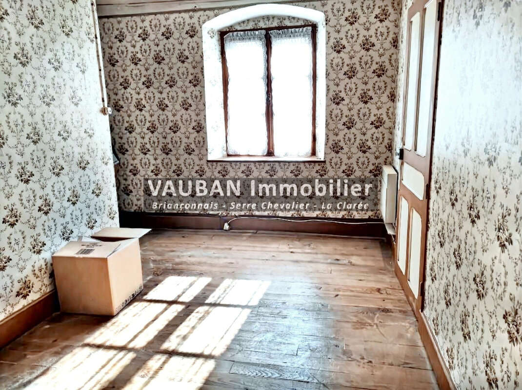 Maison à VAL-DES-PRES