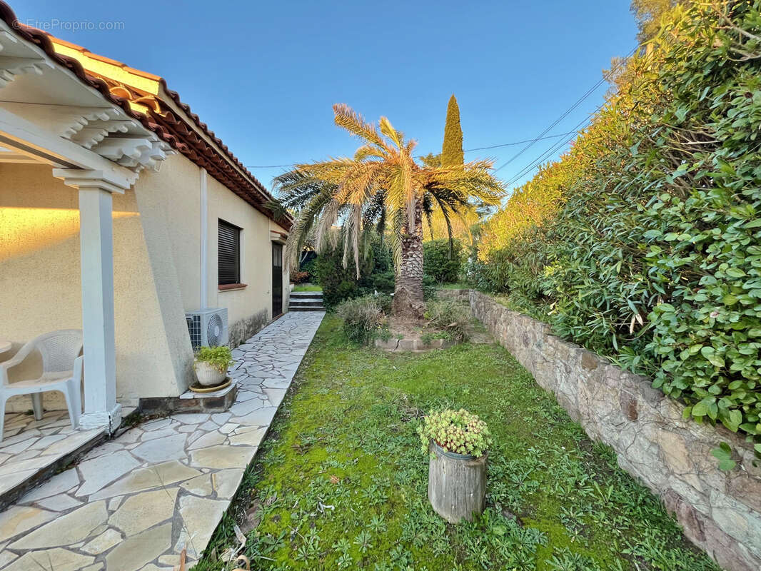 Maison à SAINT-RAPHAEL