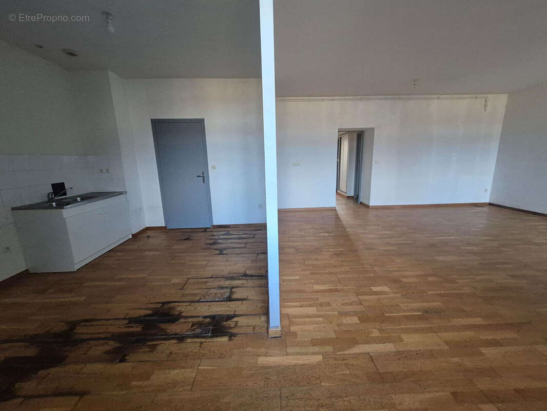 Appartement à AIRE-SUR-LA-LYS