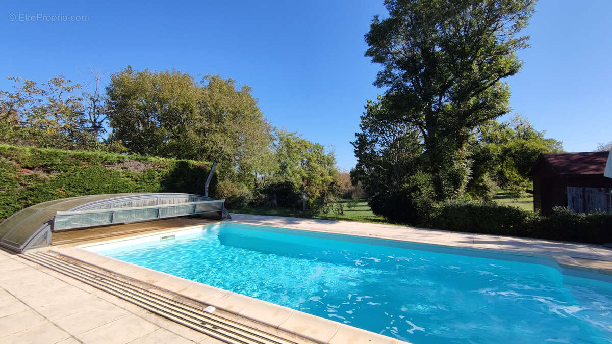 Maison à VILLESEQUE