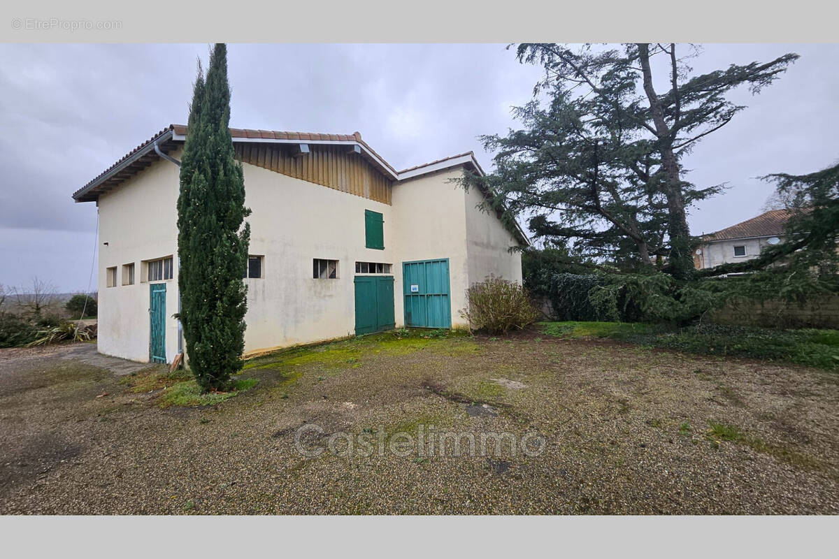 Maison à CASTELSARRASIN