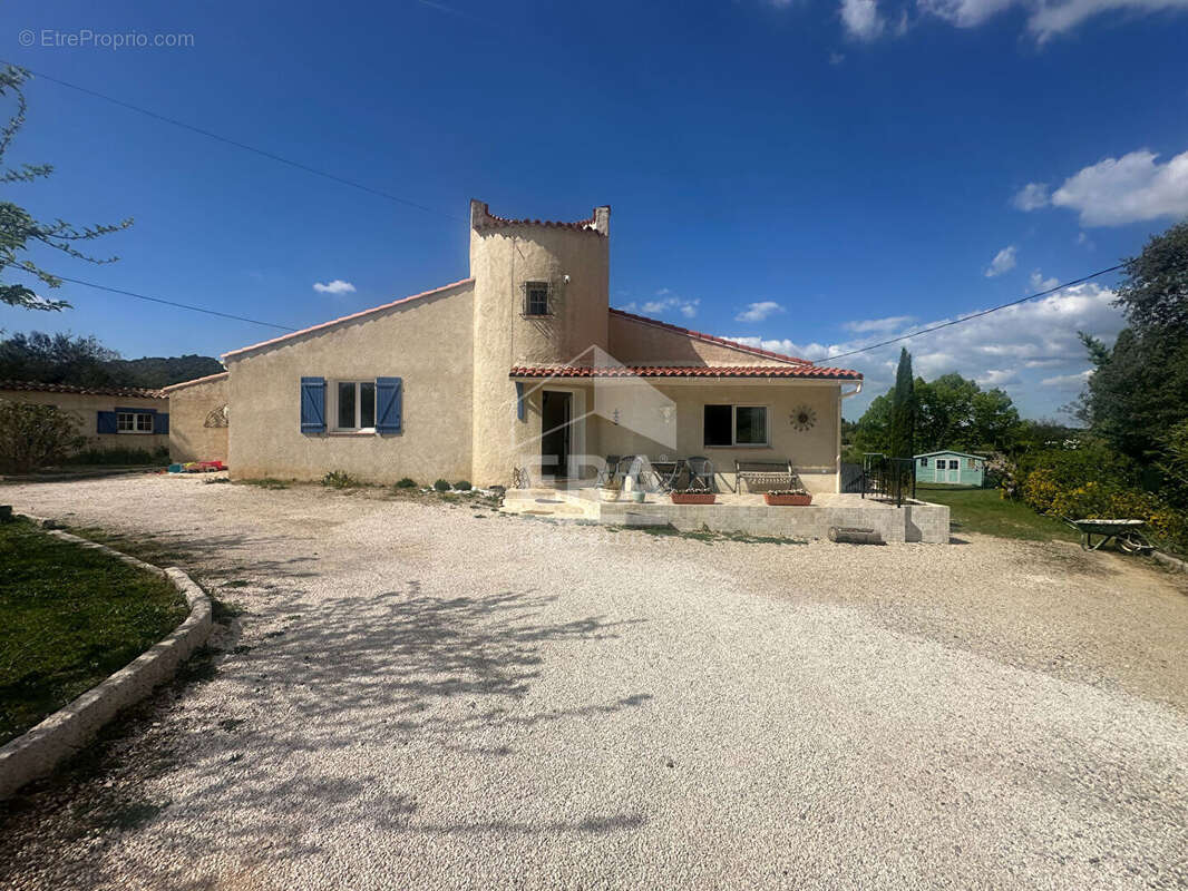 Maison à SAINT-MAXIMIN-LA-SAINTE-BAUME