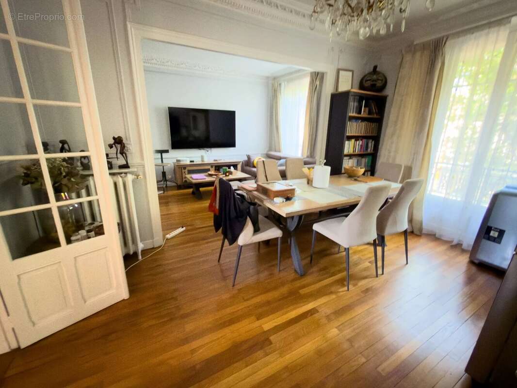 Appartement à LE RAINCY