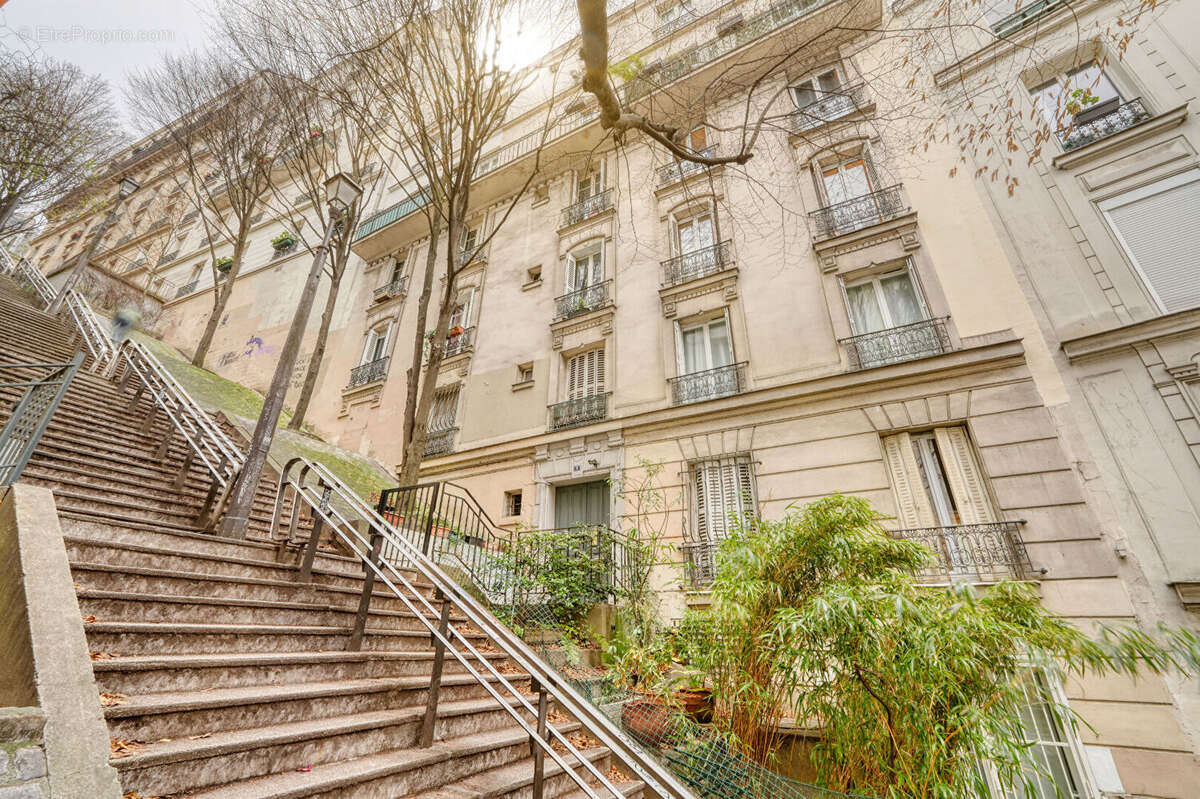 Appartement à PARIS-18E