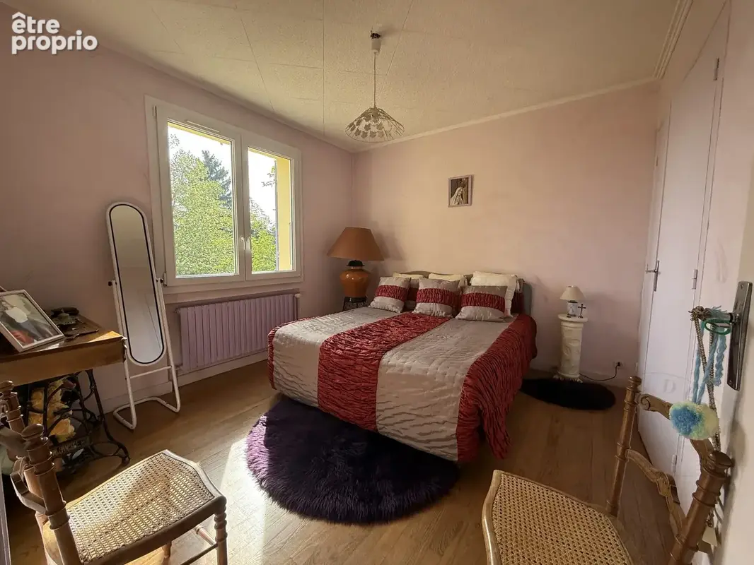 Maison 8 pièces 124 m² à vendre à Roiffieux (07100) - photo 9