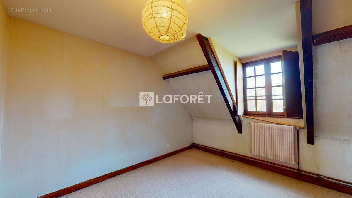 Maison à VILLEFRANCHE-D&#039;ALLIER